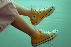 sepatu converse untuk wanita